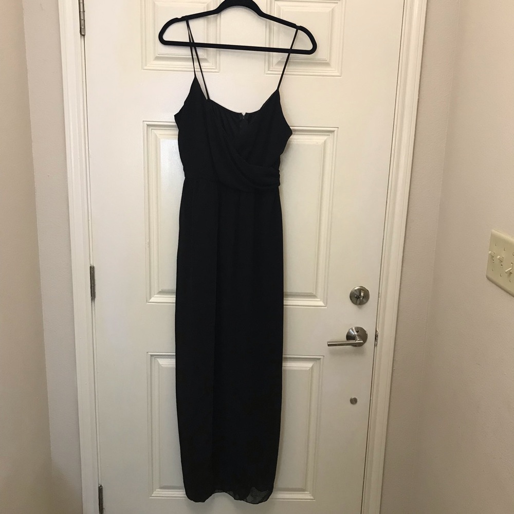 Libian Black Maxi Dress